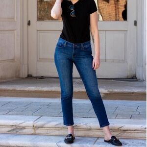 Mott & Bow Boyfriend Jeans Dark Wash Mid Rise Stretch Denim Women’s 26 Classic